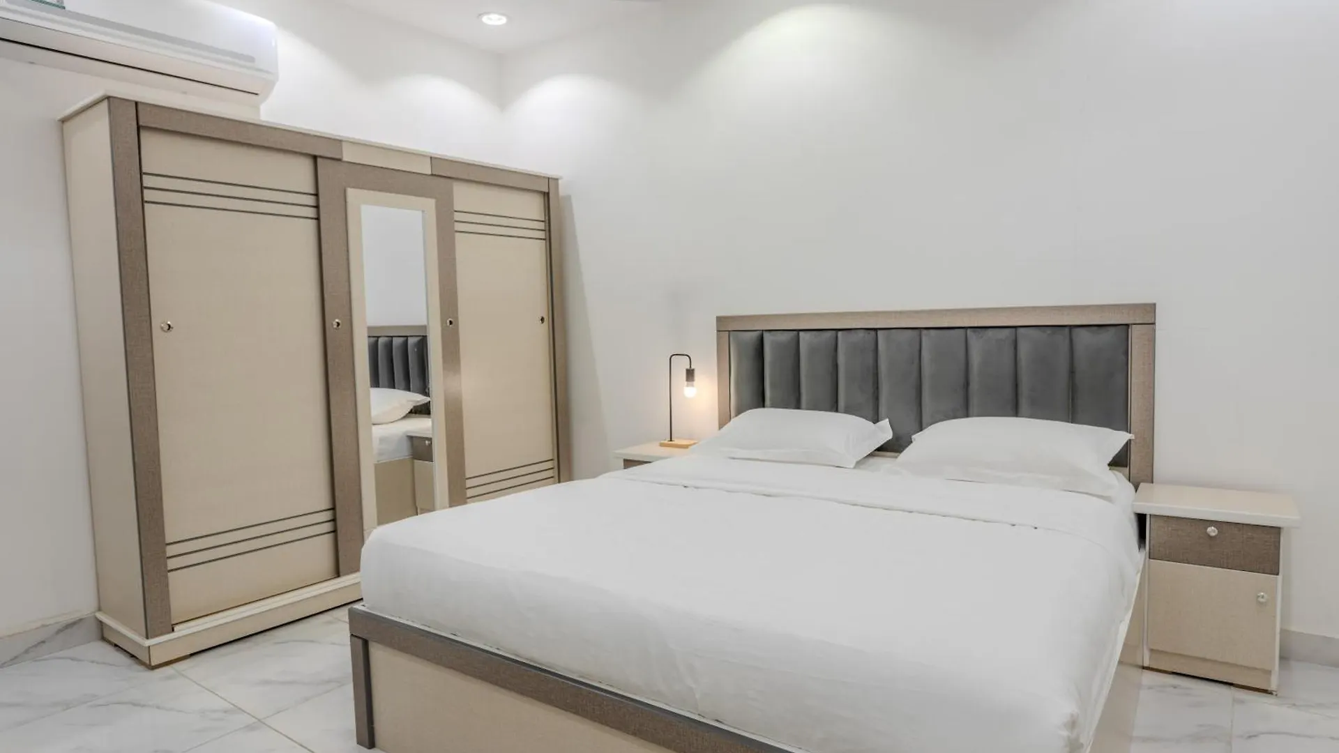 Luxurious Family 3 Bedroom Apartments 10 Mins Drive To Al-Masjid Nabawi - Nozol Noor 1 Medina Saudi Arabia